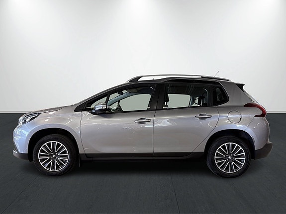 Peugeot 2008 2 of 5