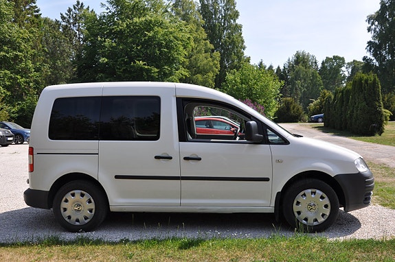 Volkswagen Caddy 4 of 5
