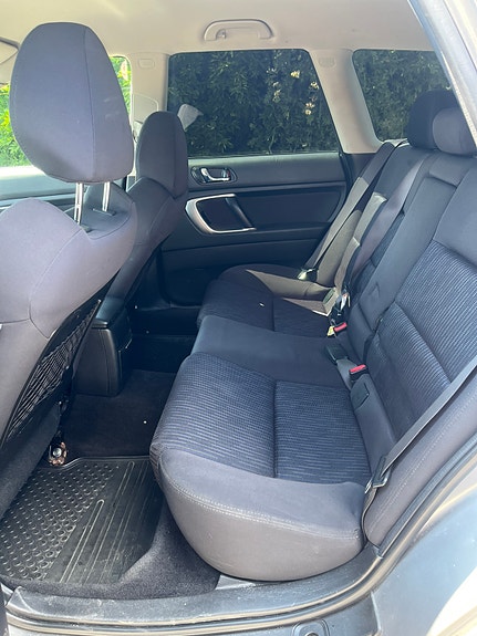 Subaru Legacy 6 of 8