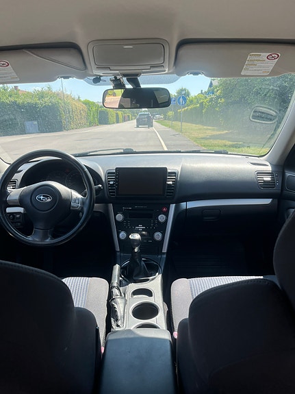Subaru Legacy 7 of 8