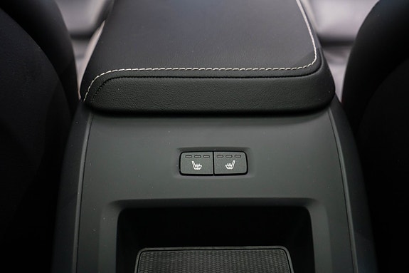Volvo XC60 26 of 30