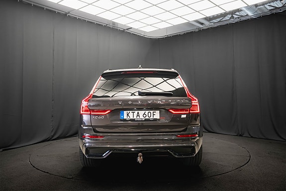 Volvo XC60 8 of 30