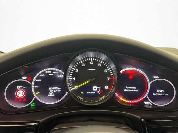 Porsche Panamera 4 19 of 30