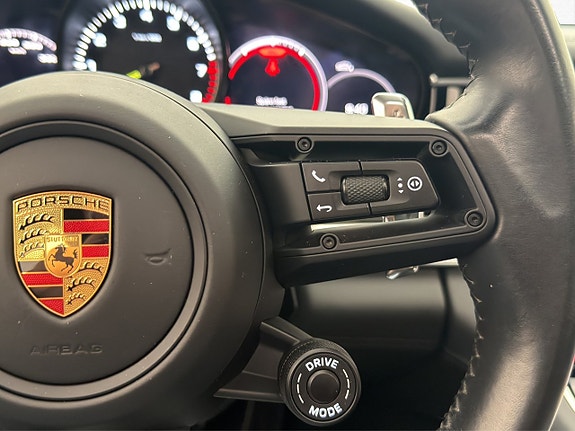 Porsche Panamera 4 20 of 30