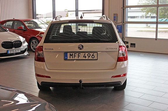 Skoda Octavia 8 of 13