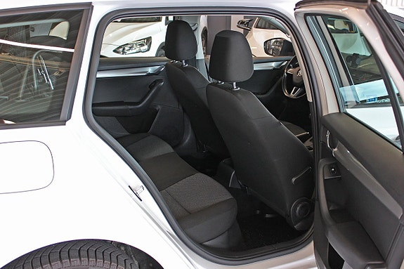 Skoda Octavia 4 of 5