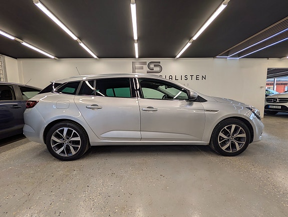 Renault Megane 21 of 30