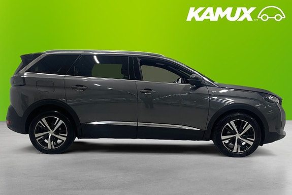 Peugeot 5008 2 of 5