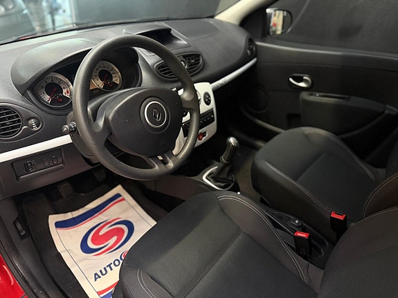 Renault Clio 7 of 23