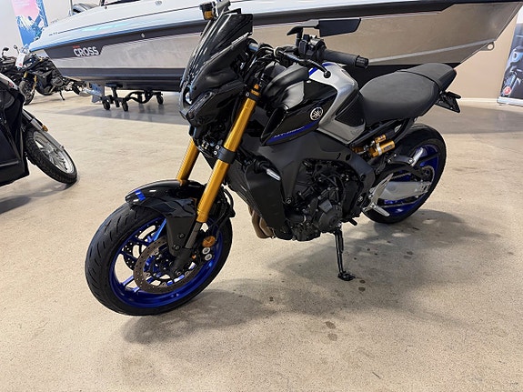 Yamaha MT-09 SP Dominator system 3 of 4