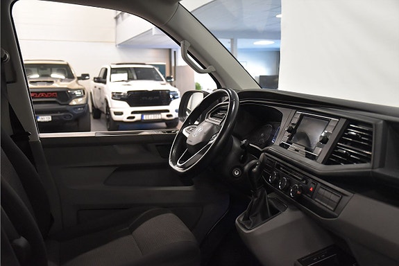 Volkswagen Transporter 8 of 17