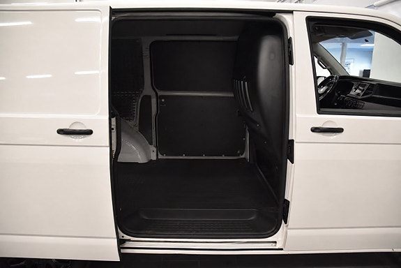 Volkswagen Transporter 16 of 17