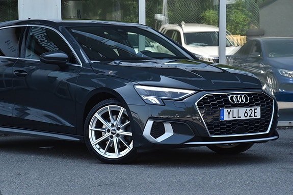 Audi A3 3 of 5