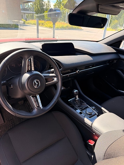 Mazda 3 3 of 4