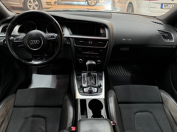 Audi A5 6 of 16