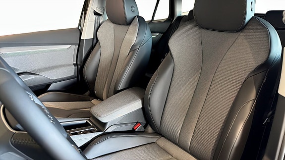 Skoda Enyaq 8 of 14