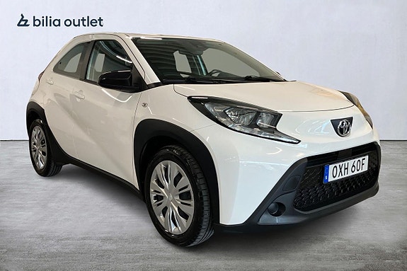 Toyota Aygo X 2 of 5