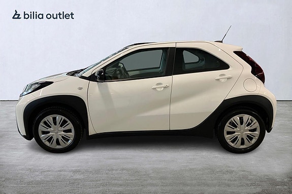 Toyota Aygo X 6 of 24