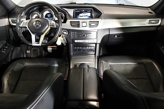 Mercedes-Benz E220 11 of 27