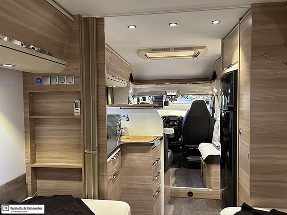 Adria Coral S 670SLT 16 of 18