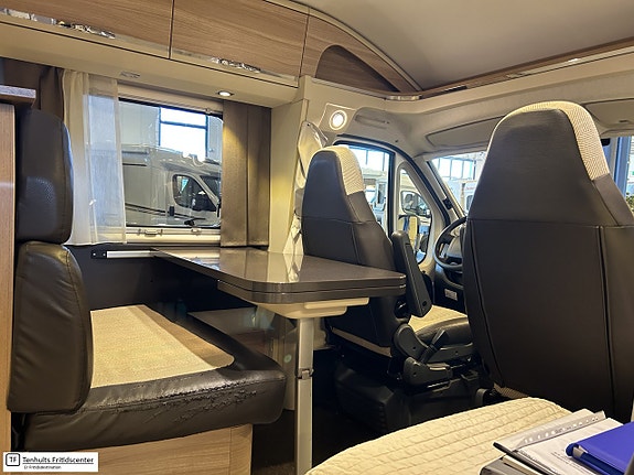 Adria Coral S 670SLT 9 of 18