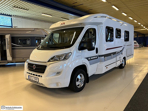 Adria Coral S 670SLT 5 of 18