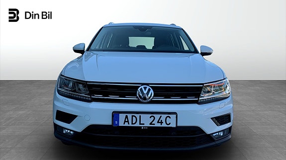 Volkswagen Tiguan 4 of 5
