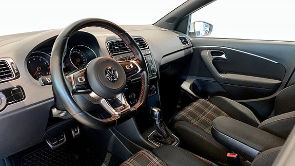 Volkswagen Polo 7 of 13