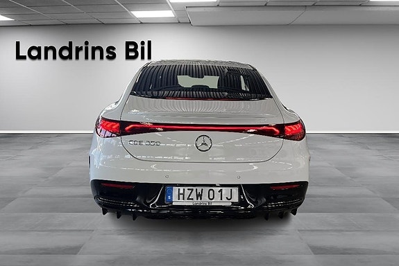 Mercedes-Benz EQE350 5 of 5