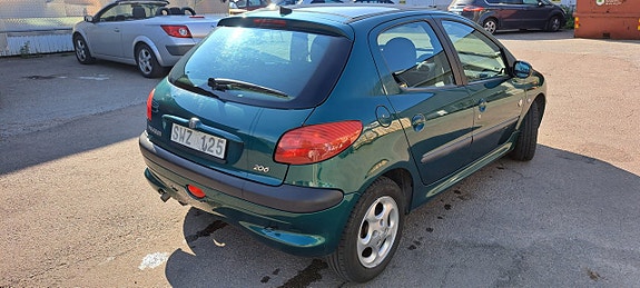 Peugeot 206 3 of 5