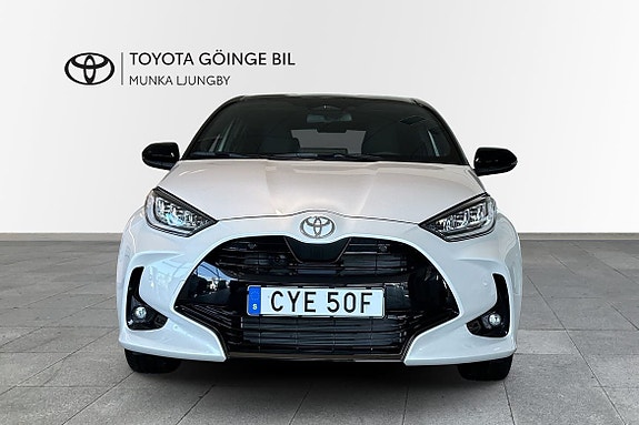 Toyota Yaris 4 of 10