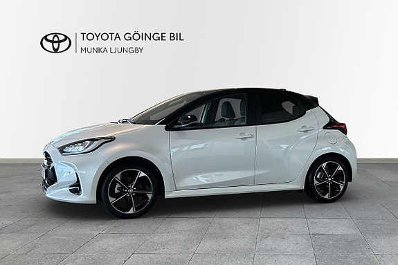 Toyota Yaris 2 of 10