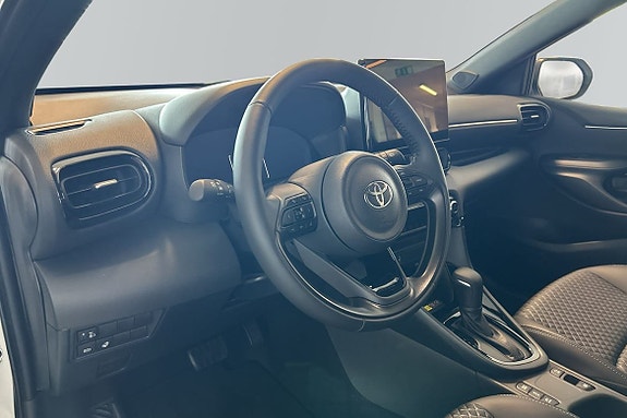 Toyota Yaris 7 of 10