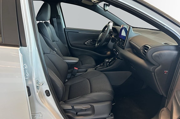 Toyota Yaris 9 of 10