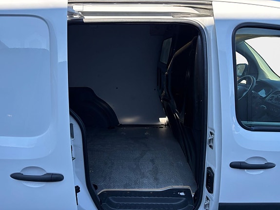 Renault Kangoo Express 14 of 14