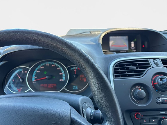 Renault Kangoo Express 12 of 14