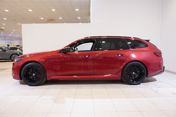 BMW M5 3 of 11