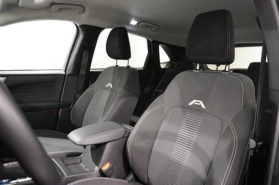 Ford Kuga 8 of 16