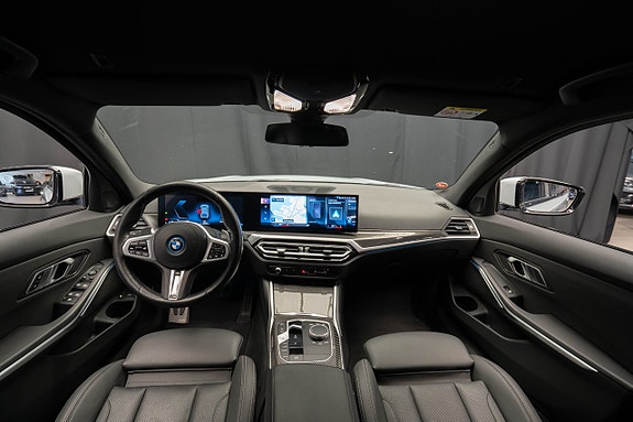 BMW 330e 15 of 28