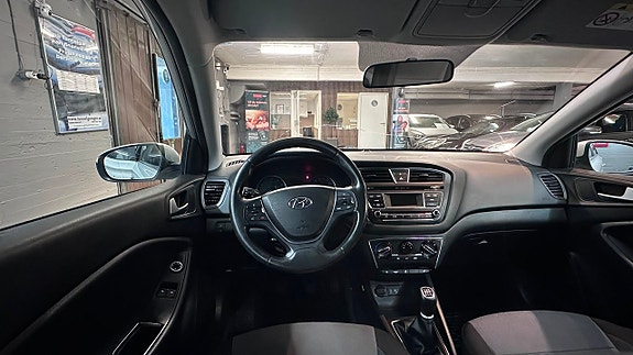 Hyundai i20 9 of 19