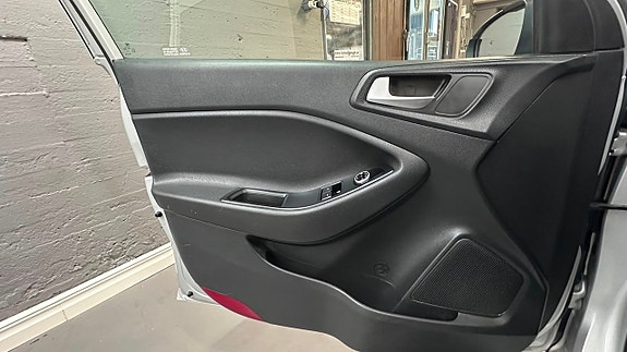 Hyundai i20 14 of 19