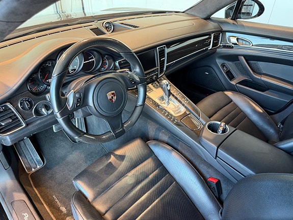 Porsche Panamera GTS 10 of 16