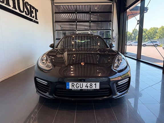 Porsche Panamera GTS 2 of 5