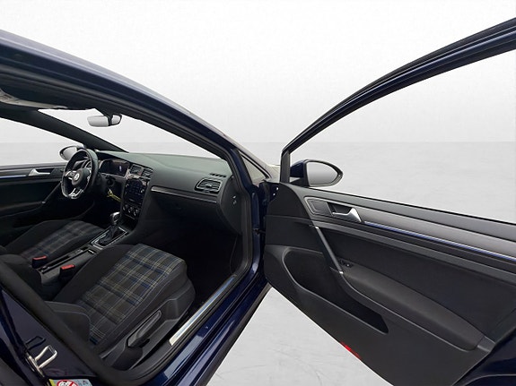 Volkswagen Golf I 24 of 30
