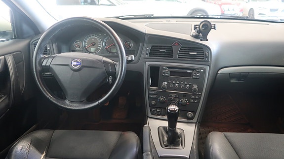 Volvo S60 12 of 16