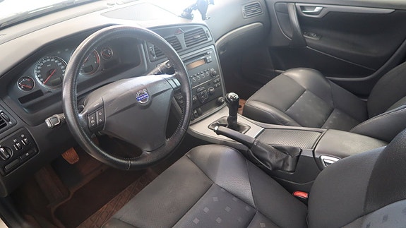 Volvo S60 10 of 16