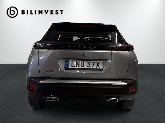 Peugeot 2008 4 of 5