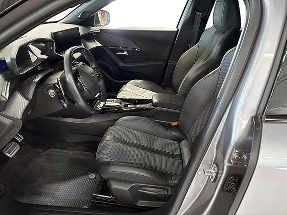 Peugeot 2008 7 of 16