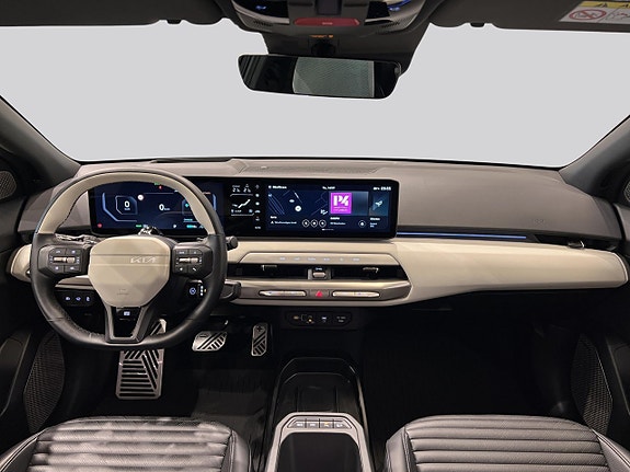 Kia EV4 7 of 20