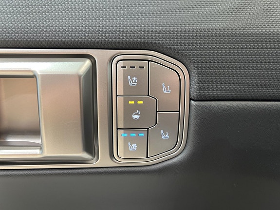Kia EV4 17 of 20